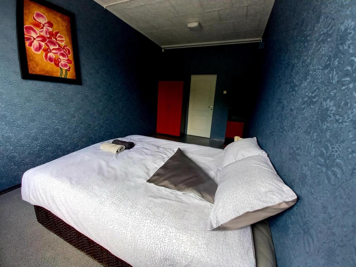 Hostelis R27 Aizpute Экстерьер фото